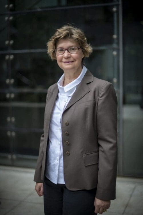 Professor Jane Visvader (Joint Division Head of the ACRF Cancer Biology and Stem Cells Division)